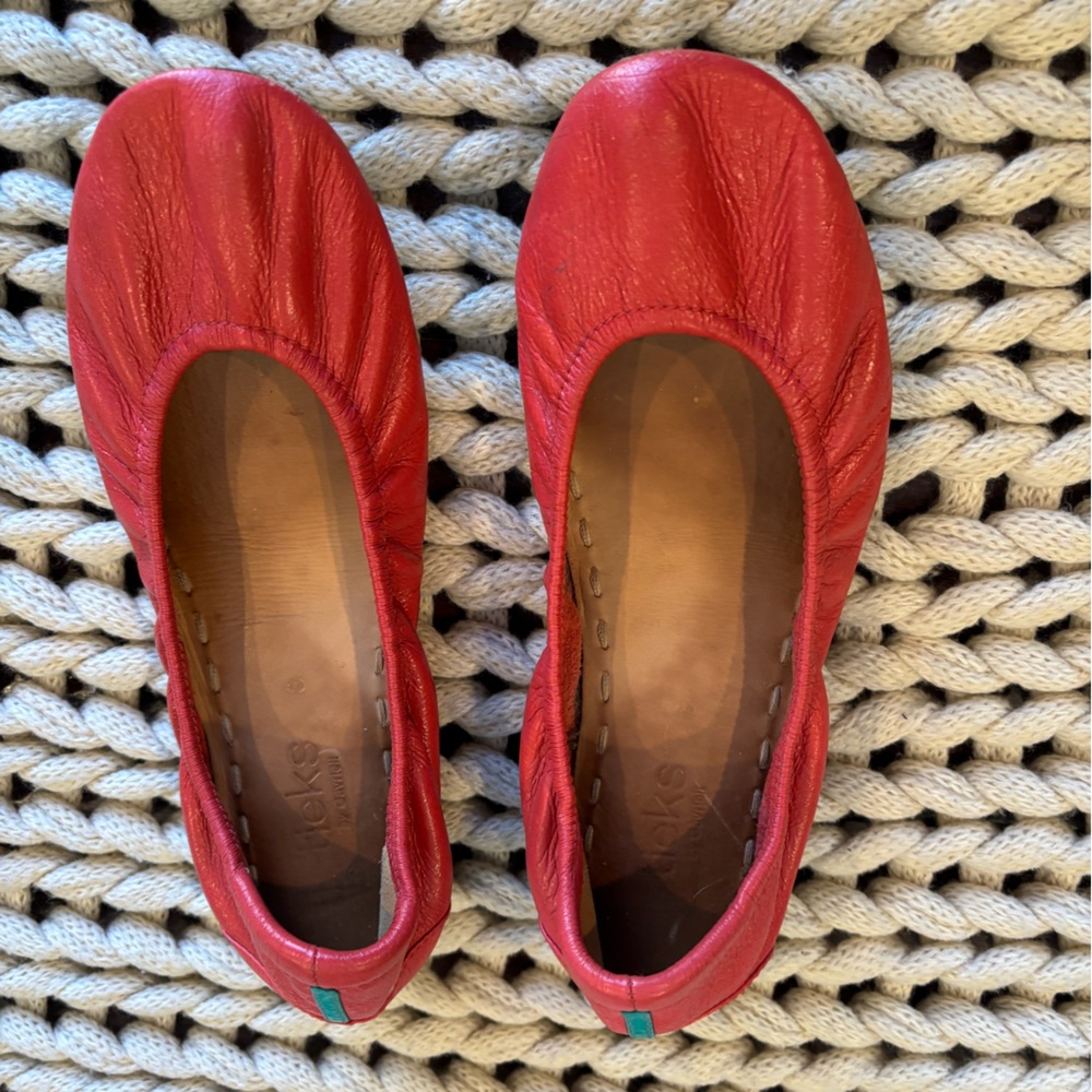 TEIKS POPPY! Size 8